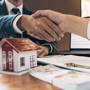 Who Has the Legal Authority to Sell a Probate Property