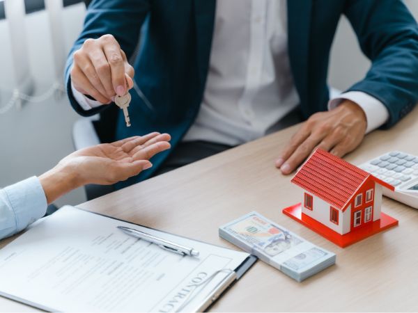 How much Do Realtors Charge in Tennessee