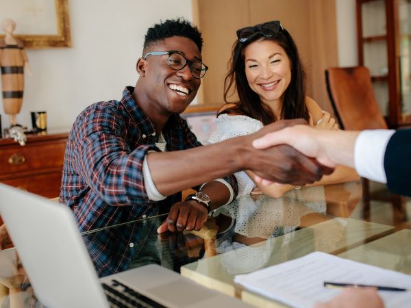 What Does a Realtor Charge to Sell Your House in Tennessee